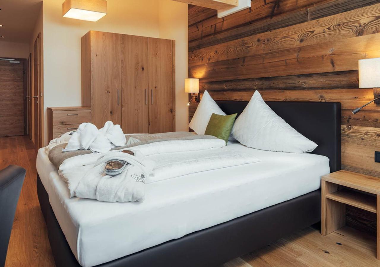 Hotel Garni Alpenjuwel Residenz Serfaus Oda fotoğraf